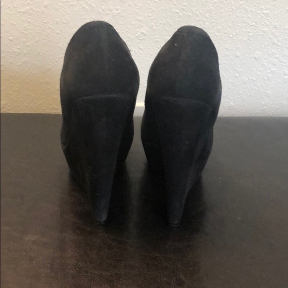 Pumps - Picture 3 of 3